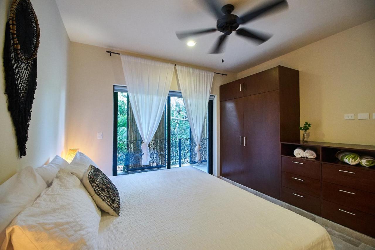 Premium With Private Terrace And Pool View Appartement
